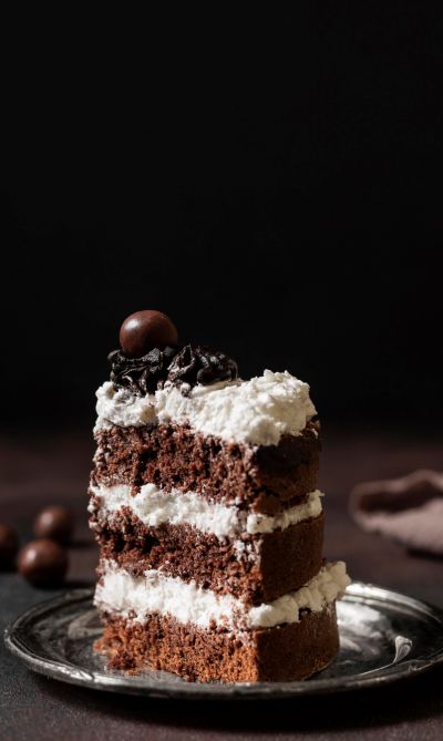 Delicious chocolate cake made by Fairydene Bakery Bloemfontein.